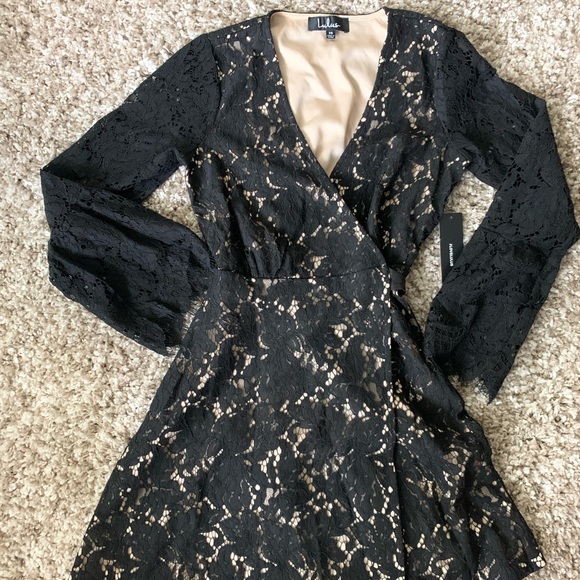 Lulus Wrap Dress in Black - Picture 7 of 8